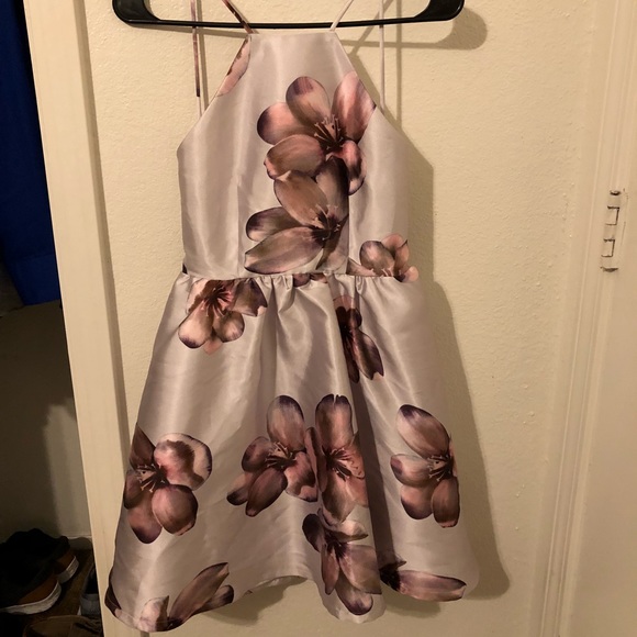 Lulu’s backless formal dress - Picture 6 of 6